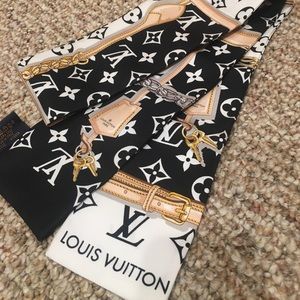 Authentic Louis Vuitton Twilly